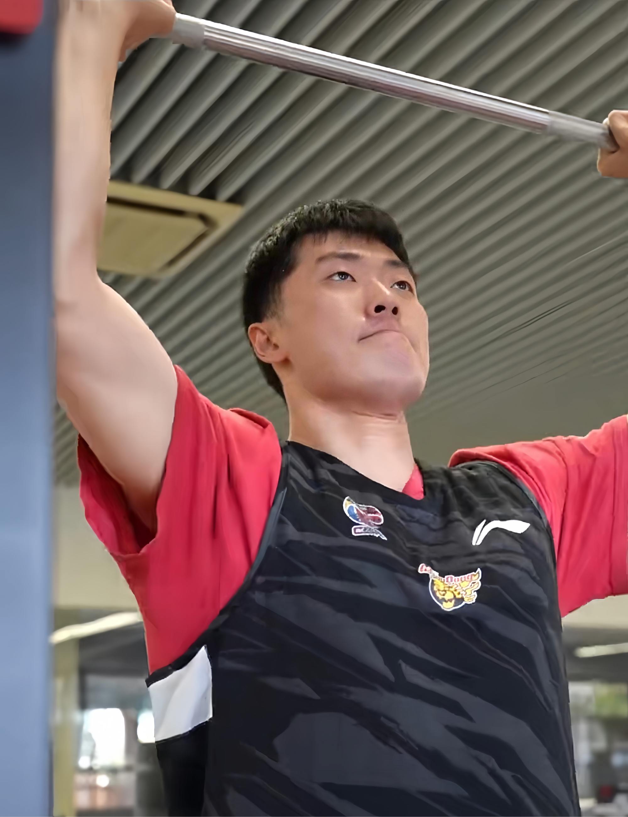 爱游戏体育-广东男篮张昊训练日常投射训练&amp;结合球出手